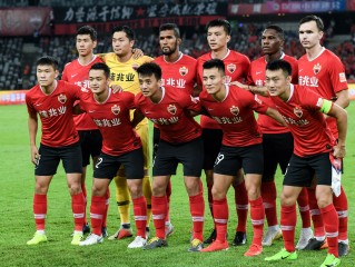 广州富力主场战平深圳佳兆业，保持稳定的简单介绍